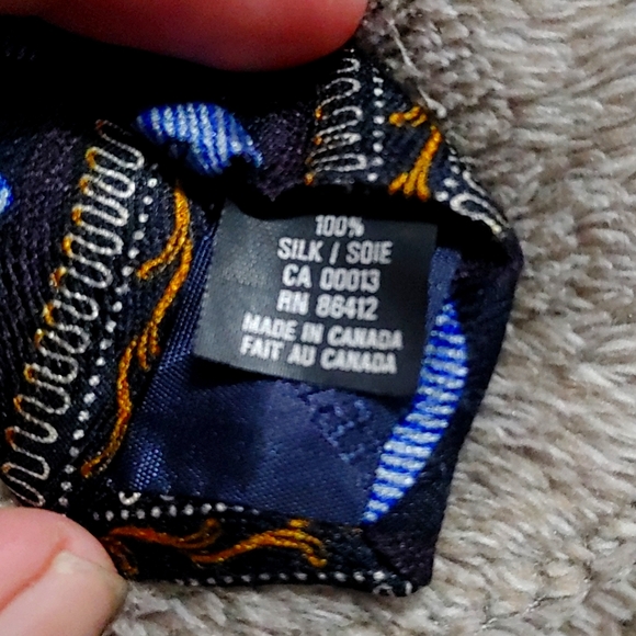 Authentic and Vintage Dior Tie - Picture 5 of 5